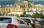 <a href="http://confetaxi.org/wp-content/uploads/2011/11/taxis-de-cordoba-400x328.jpg"></a>OVIEDO.- La Confederación del Taxi de España, ante las declaraciones públicas efectuadas por la organización FACUA, en Córdoba, en las que entra a valorar de forma desfavorable las medidas de regulación del Sector propuestas por Radio Taxi Córdoba quiere hacer público…